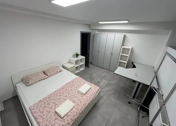 New Modern App * ليوبليانا